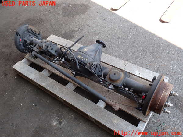 2UPJ-9231784400]ランクル100系(UZJ100W)リアデフホーシング 中古_3