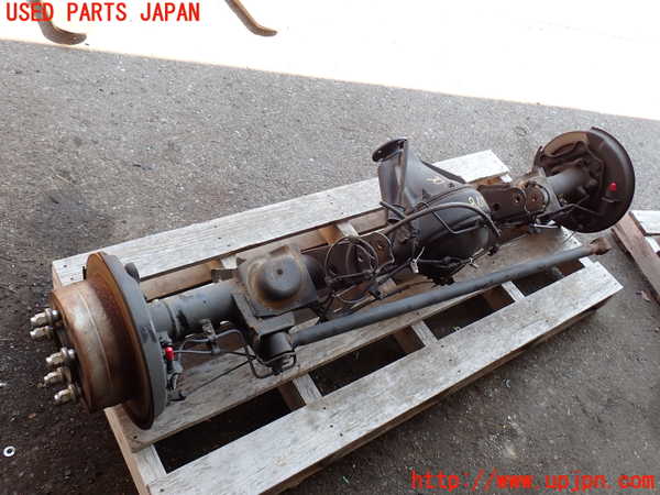 2UPJ-9231784400]ランクル100系(UZJ100W)リアデフホーシング 中古_4
