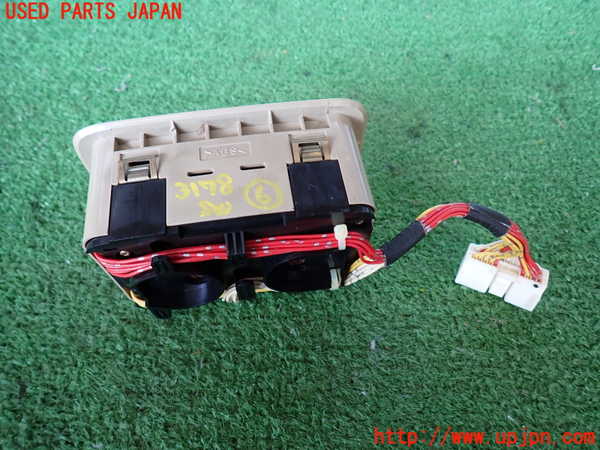 2UPJ-9231786311]ランクル100系(UZJ100W)スイッチ6 (エアコン) 中古_2
