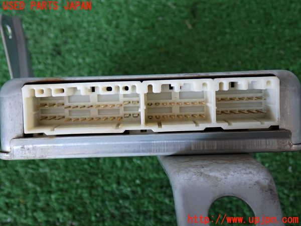 2UPJ-9231786125]ランクル100系(UZJ100W)ABSコンピューター 中古_2