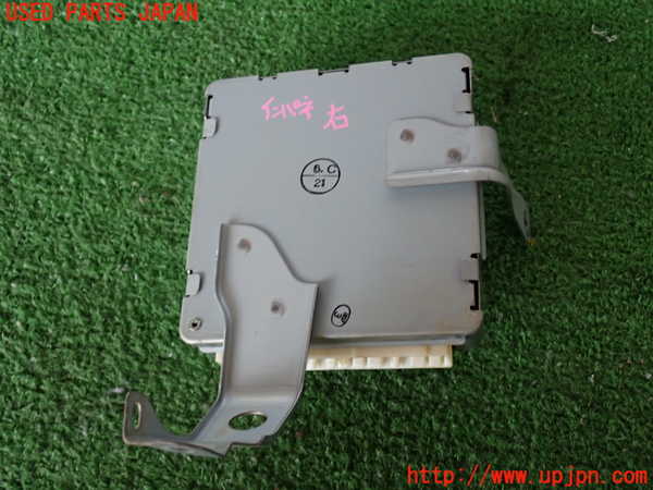 2UPJ-9231786125]ランクル100系(UZJ100W)ABSコンピューター 中古_3