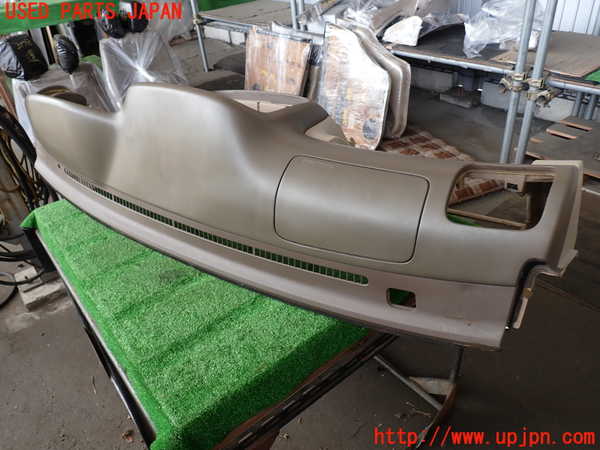 2UPJ-9231787505]ランクル100系(UZJ100W)ダッシュボード 中古_4