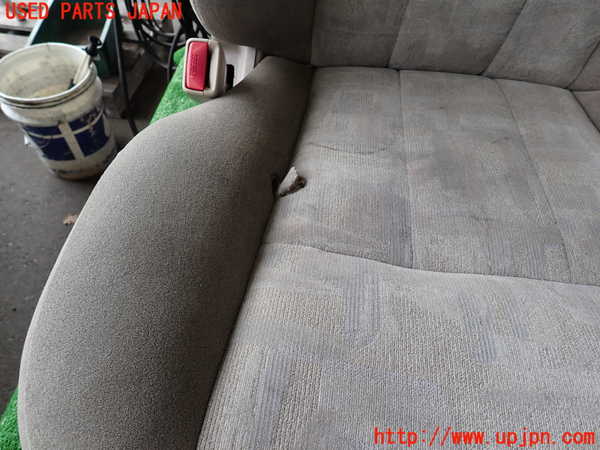 2UPJ-9231787065]ランクル100系(UZJ100W)助手席シート 中古_2