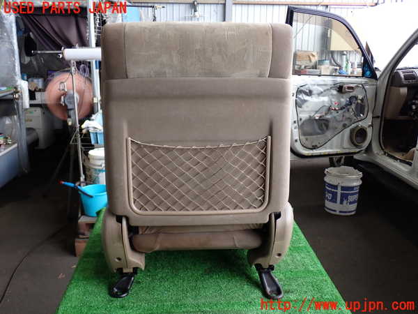 2UPJ-9231787065]ランクル100系(UZJ100W)助手席シート 中古_4