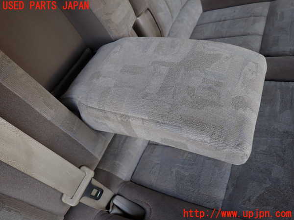 2UPJ-9231787145]ランクル100系(UZJ100W)右2列目シート 中古_3