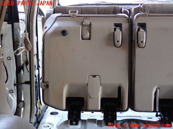 2UPJ-9231787175]ランクル100系(UZJ100W)左2列目シート 中古_5