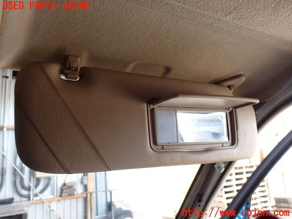 2UPJ-9231787625]ランクル100系(UZJ100W)室内サンバイザー右側 中古_3