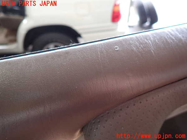 2UPJ-9231781234]ランクル100系(UZJ100W)右前ドア内張り 中古_4