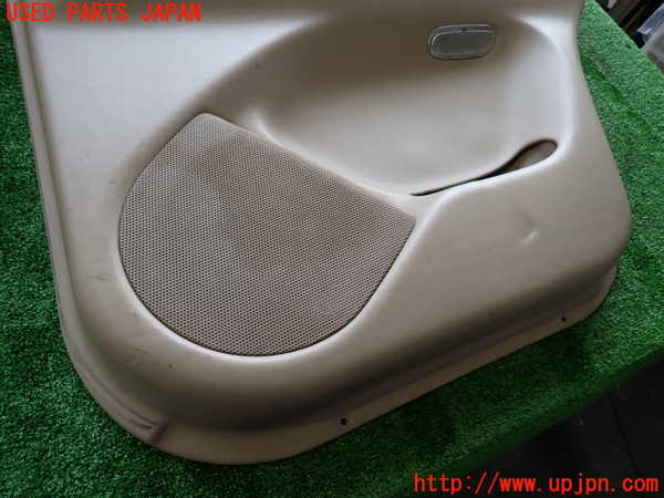 2UPJ-9231781294]ランクル100系(UZJ100W)右後ドア内張り 中古_2