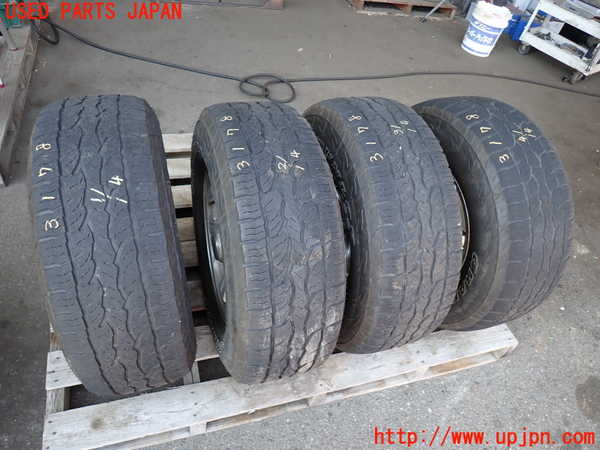 2UPJ-9231789030]ランクル100系(UZJ100W)タイヤ　ホイール　4本セット 275/70R16 中古_3