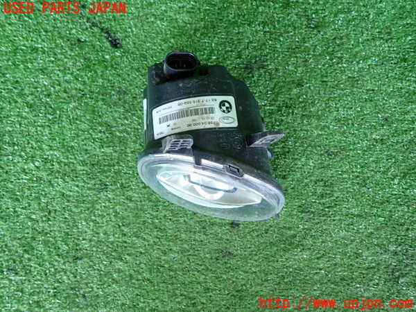2UPJ-9231791182]BMW 320i(8A20)左フォグ 中古 (F30)_2