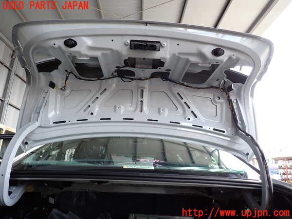 2UPJ-9231791500]BMW 320i(8A20)トランク 中古 (F30)_2