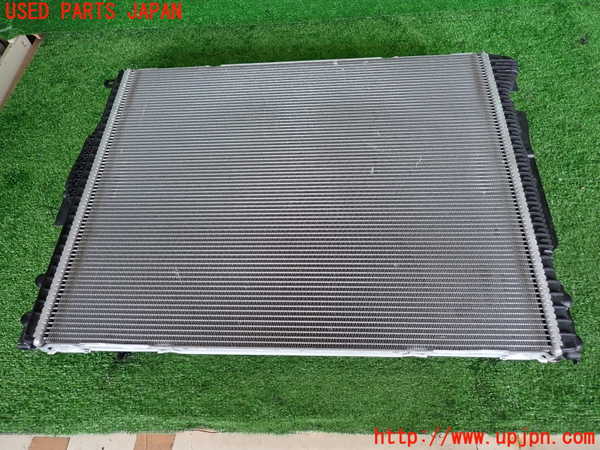 2UPJ-9231792321]BMW 320i(8A20)ラジエーター1 中古 (F30)_3