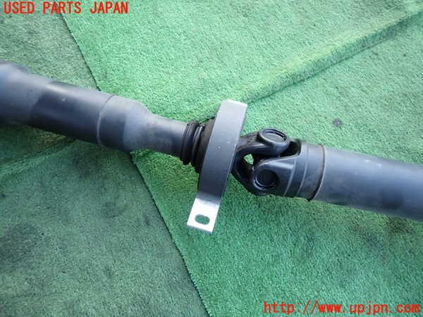 2UPJ-9231793410]BMW 320i(8A20)リアプロペラシャフト 中古 (F30)_3
