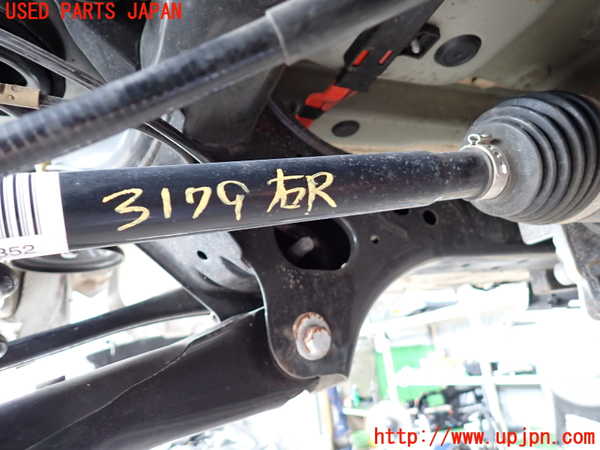 2UPJ-9231794020]BMW 320i(8A20)右リアドライブシャフト 中古 (F30)_3