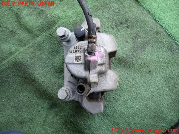 2UPJ-9231794080]BMW 320i(8A20)右フロントキャリパー 中古 (F30)_2