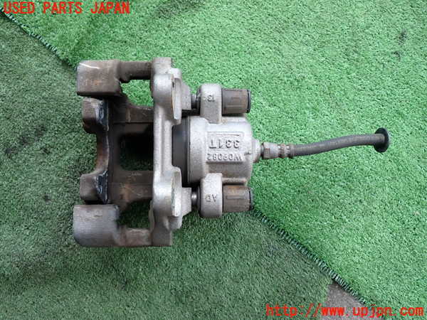 2UPJ-9231794090]BMW 320i(8A20)右リアキャリパー 中古 (F30)_2
