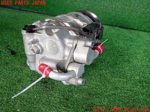 2UPJ-9231796025]BMW 320i(8A20)エアコンコンプレッサー 中古 (F30)_2