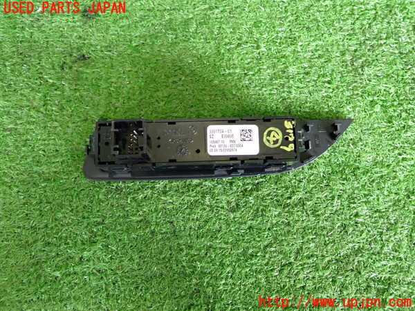 2UPJ-9231796309]BMW 320i(8A20)スイッチ4 (VSC OFF) 中古 (F30)_2