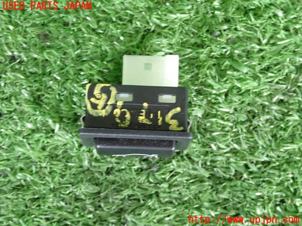 2UPJ-9231796310]BMW 320i(8A20)スイッチ5 (トランク) 中古 (F30)_2