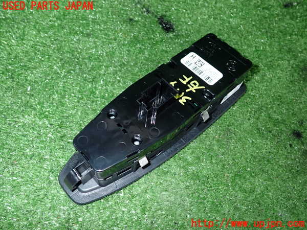 2UPJ-9231796240]BMW 320i(8A20)右前パワーウィンドウスイッチ 中古 (F30)_2