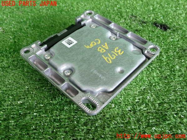2UPJ-9231796145]BMW 320i(8A20)エアバッグコンピューター (ジャンク品) 中古 (F30)_2