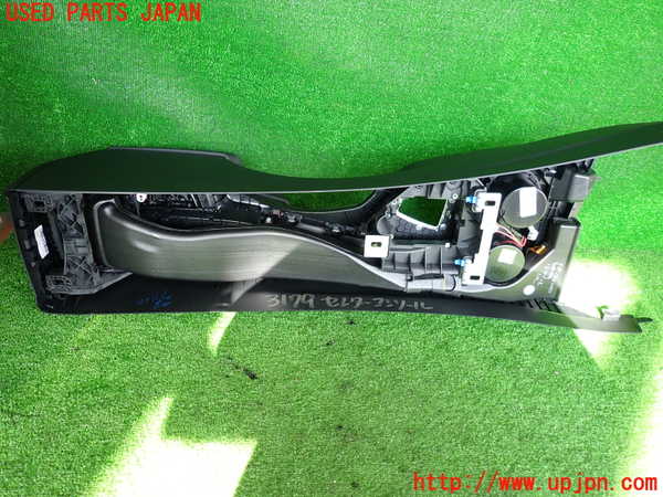 2UPJ-9231797540]BMW 320i(8A20)センターコンソール 中古 (F30)_5