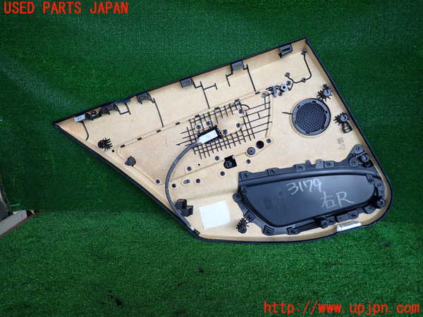 2UPJ-9231791294]BMW 320i(8A20)右後ドア内張り 中古 (F30)_2
