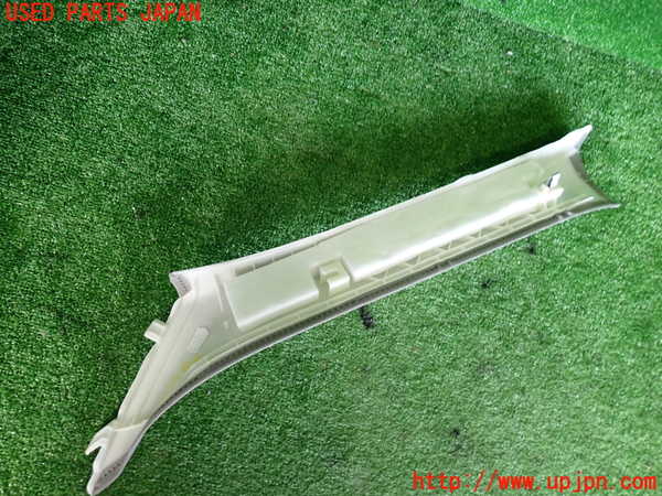 2UPJ-9231797655]BMW 320i(8A20)右フロントピラートリム 中古 (F30)_4