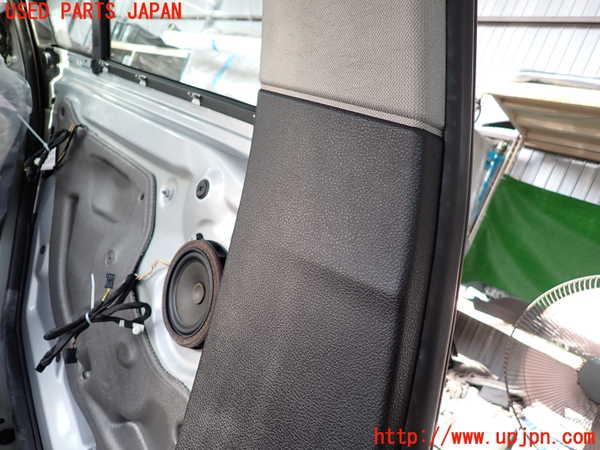 2UPJ-9231797670]BMW 320i(8A20)左センターピラートリム 中古 (F30)_3