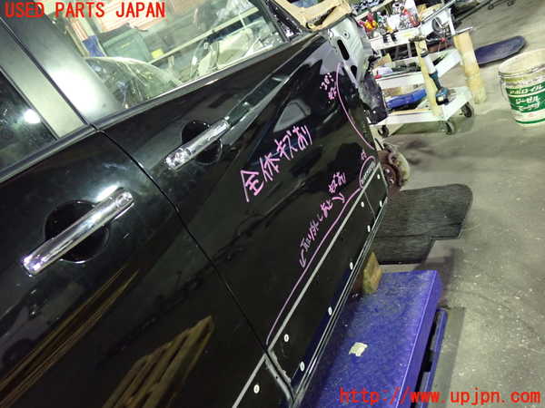 1UPJ-9231811230]セレナ C27系(GFC27)右前ドア AGC M2H3K 中古_3