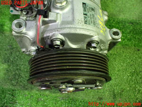 1UPJ-9231816025]セレナ C27系(GFC27)エアコンコンプレッサー 中古_2