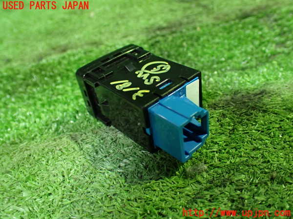 1UPJ-9231816310]セレナ C27系(GFC27)スイッチ5 (アイドリングストップ) 中古_2