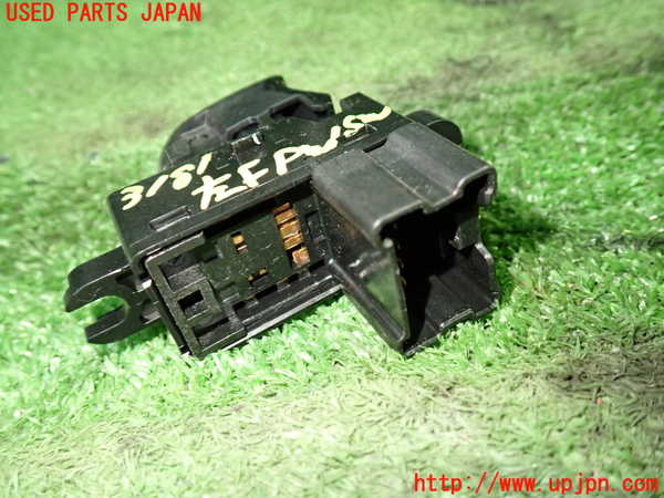 1UPJ-9231816245]セレナ C27系(GFC27)左前パワーウィンドウスイッチ 中古_2