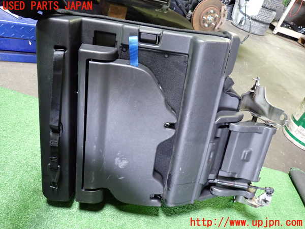 1UPJ-9231817235]セレナ C27系(GFC27)右3列目シート 中古_5