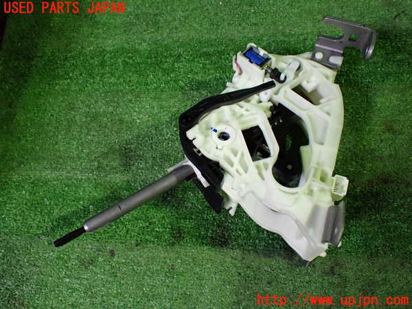 1UPJ-9231817555]セレナ C27系(GFC27)ATシフトレバー 中古_2