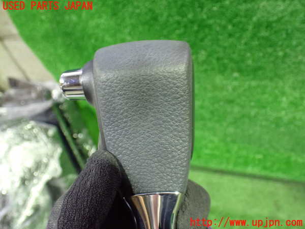 1UPJ-9231817570]セレナ C27系(GFC27)シフトノブ 中古_4