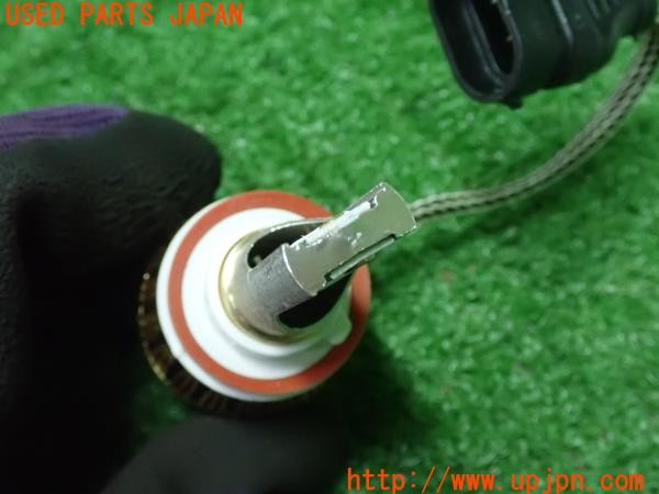 3UPJ=9231820512]レクサス CT200h(ZWA10)社外 LEDバルブ フォグランプ 2色切替え 1点 中古_4