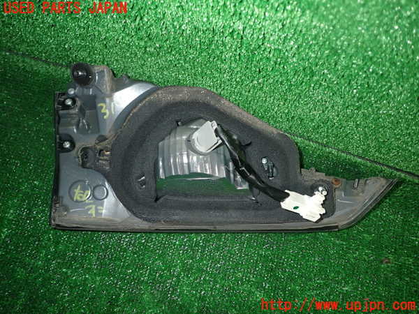 1UPJ-9231821550]レクサス・CT200h(ZWA10)右リアフィニッシャー 中古_2