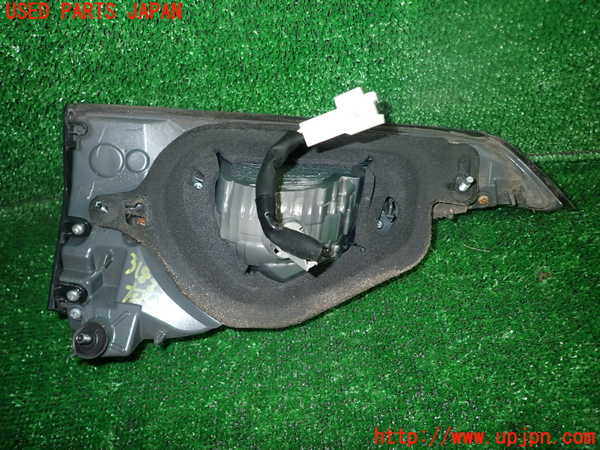 1UPJ-9231821552]レクサス・CT200h(ZWA10)左リアフィニッシャー 中古_2