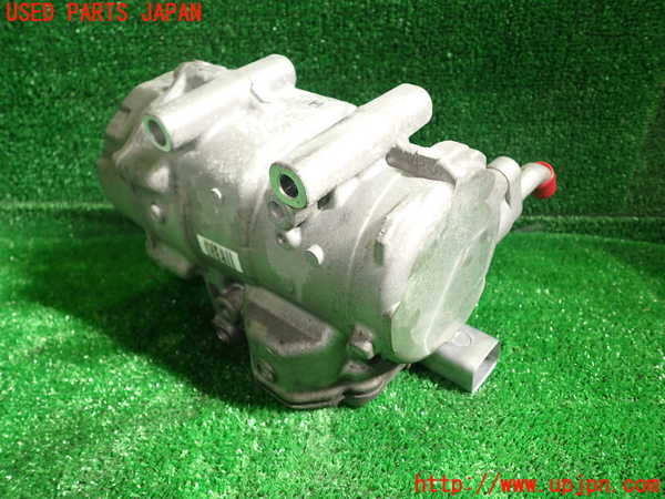1UPJ-9231826025]レクサス・CT200h(ZWA10)エアコンコンプレッサー 中古_3