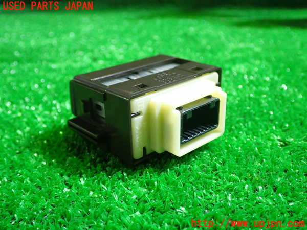 1UPJ-9231826312]レクサス・CT200h(ZWA10)スイッチ7 (チルト) 中古_3