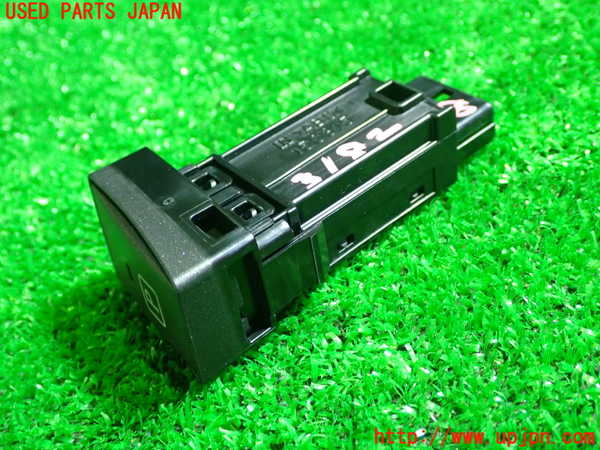 1UPJ-9231826313]レクサス・CT200h(ZWA10)スイッチ8 (パーキング) 中古_2