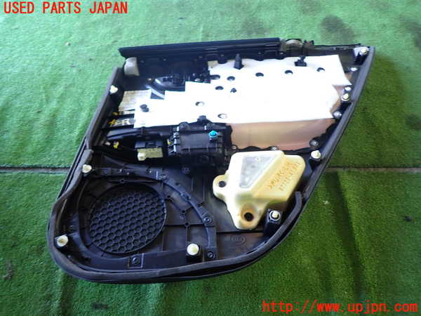 1UPJ-9231821324]レクサス・CT200h(ZWA10)左後ドア内張り 中古_3