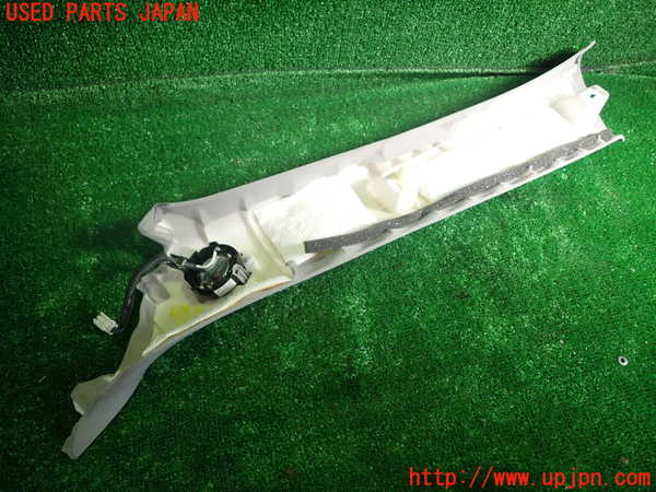 1UPJ-9231827655]レクサス・CT200h(ZWA10)右フロントピラートリム 中古_3