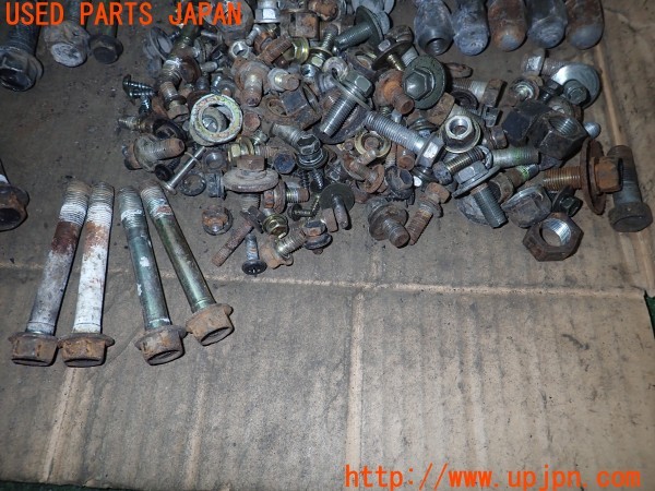 3UPJ=9231830720]ランクルプラド(KZJ78W)ネジ・ナット・ステー類 セット ジャンク_5