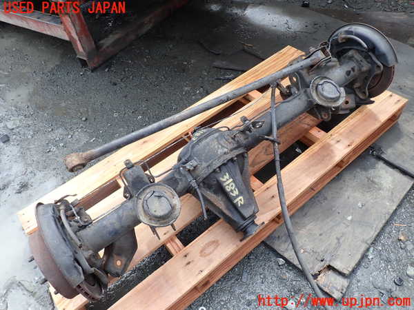 1UPJ-9231834400]ランクルプラド(KZJ78W)リアデフホーシング 中古_2