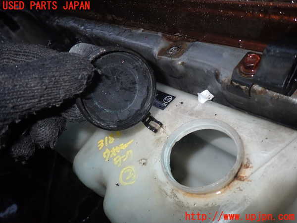 1UPJ-9231836792]ランクルプラド(KZJ78W)ウォッシャータンク2 (ヘッドランプウォッシャー) 中古_2