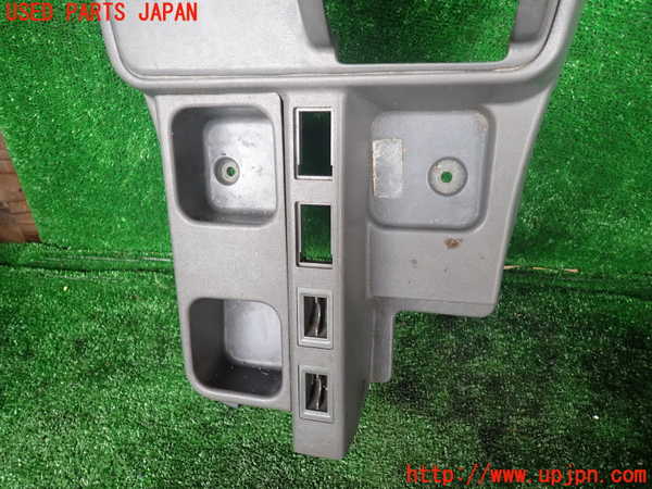 1UPJ-9231837549]ランクルプラド(KZJ78W)コンソール 中古_3