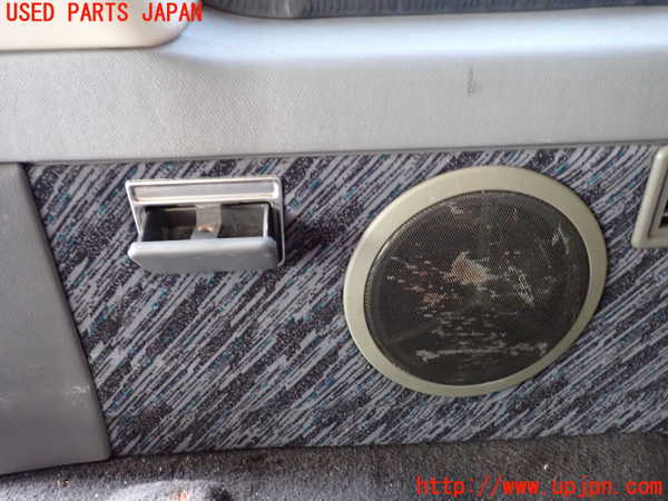 1UPJ-9231837675]ランクルプラド(KZJ78W)右リアピラートリム 中古_2